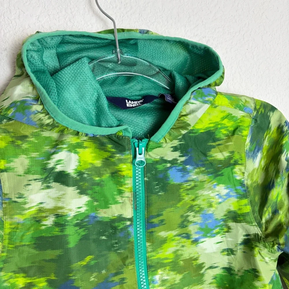 Lands End Kids Green Abstract Camo Hooded Windbreaker Jacket XS 4-5